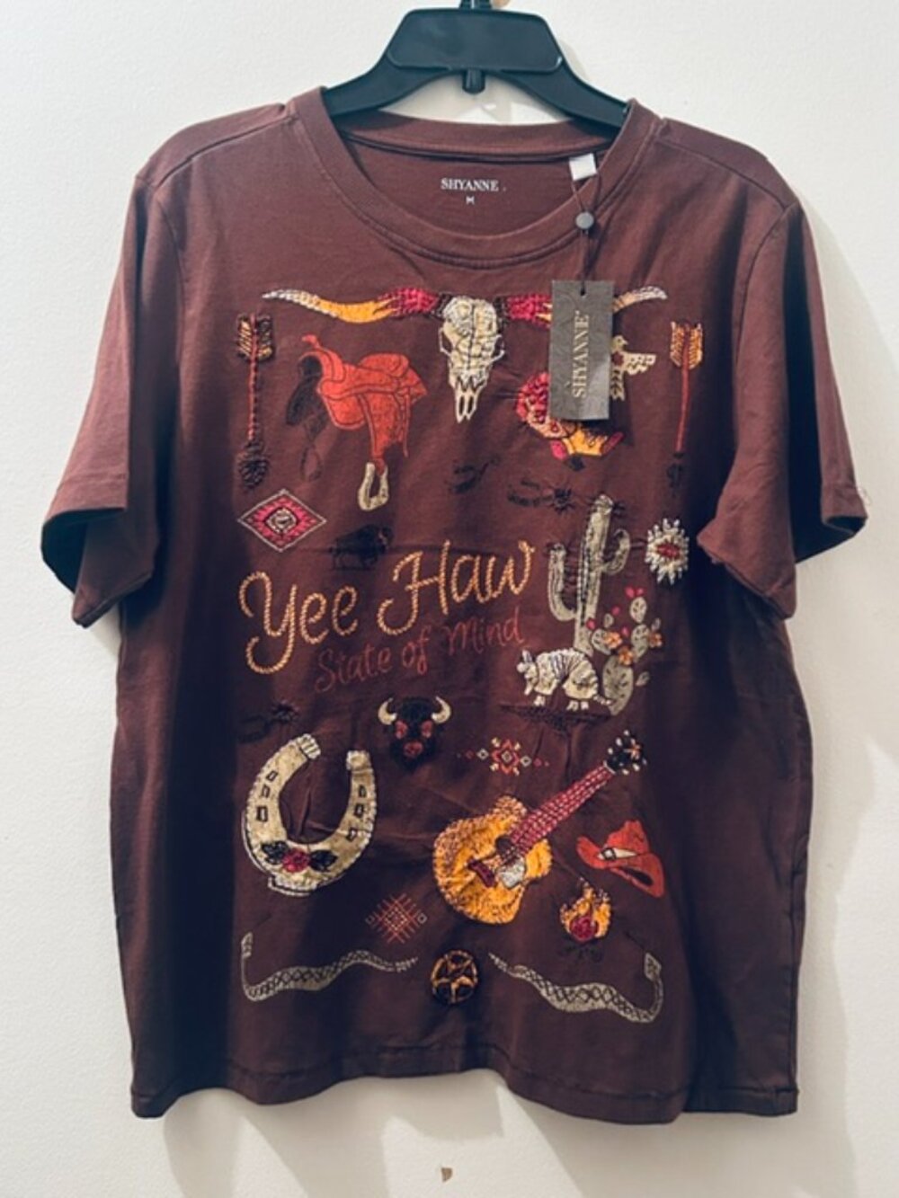 Shyanne Women's Western Chocolate Embroidered Short Sleeve Graphic Tee NWT